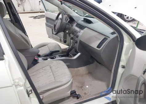 2011 Ford Focus Se z USA, uszkodzony, nr VIN 1FAHP3FN3BW133750